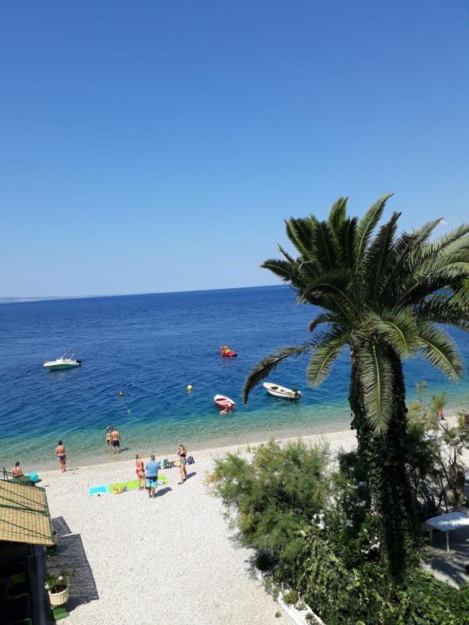Adriatic Beach Suites Omiš Esterno foto