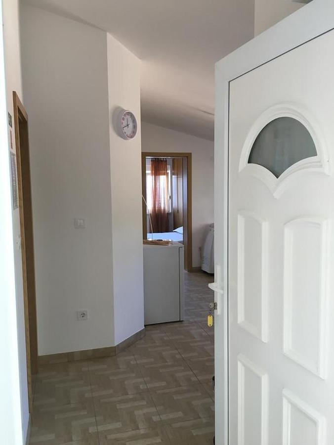 Adriatic Beach Suites Omiš Esterno foto