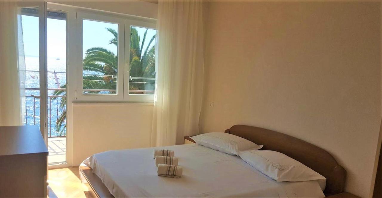 Adriatic Beach Suites Omiš Esterno foto